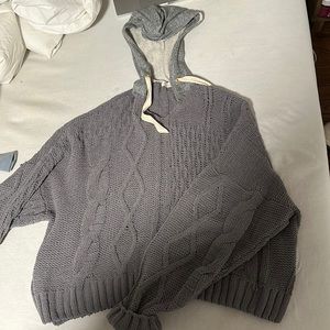 Elan hooded sweater